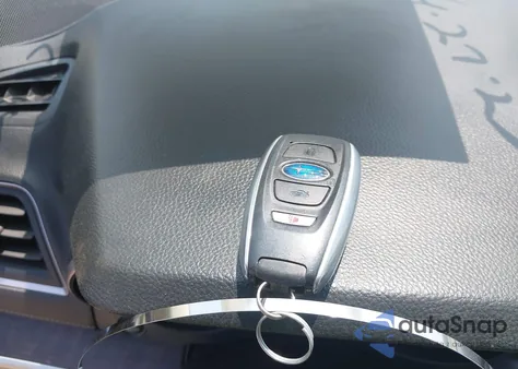 2018 Subaru Outback 3.6R Limited z USA, uszkodzony, nr VIN 4S4BSENC2J3229214